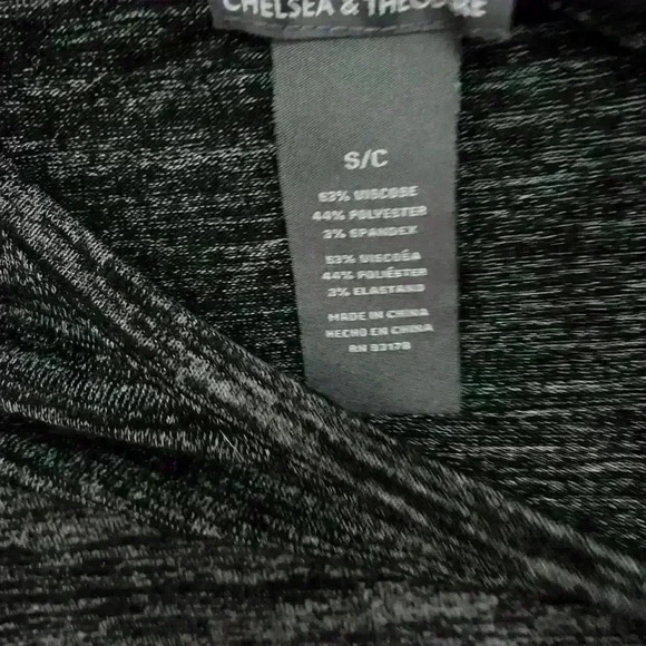 Soft gray tshirt - Picture 2 of 2